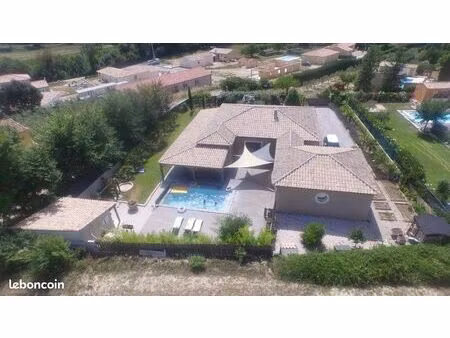 villa entiere à louer provence plein pied septembre