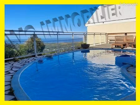 villa 4 pièces 126 m²