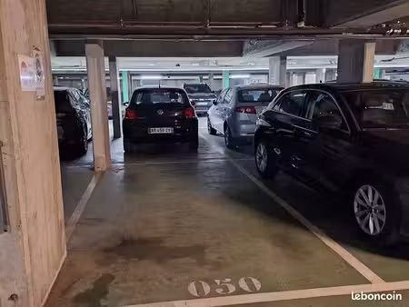 place de parking sous-terrain à louer issy-les-moulineaux 92130