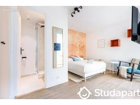chambre 1 pièce 12 m²