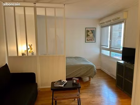 grand studio meublé 33 m² avec parking privé couvert et cave – 92400 courbevoie