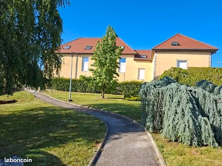 appartement f3 + cave et terrasse