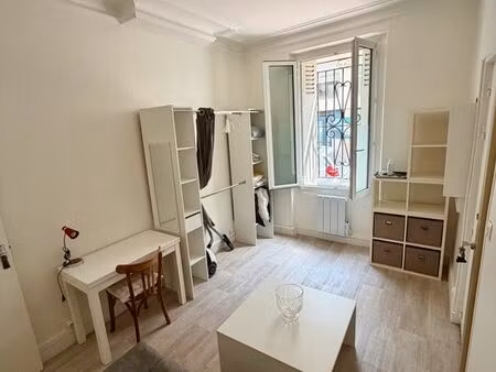 location studio levallois-perret 92300 - 950 euros charges comprises