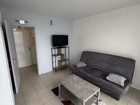 à louer - studio - 25m2 - meudon la forêt