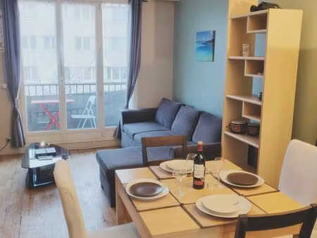 t3 meublé 55m² – balcon  parking – traversant sud  refait 2026 – proche commerces & écoles