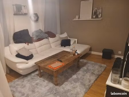studio à louer suresnes
