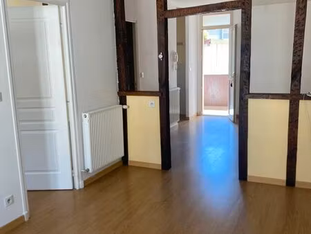 t2 - 45m² - av v. hugo