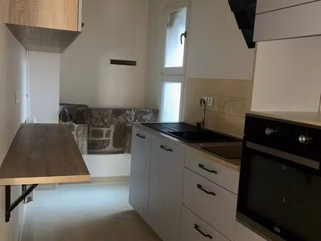 t2 rénové - 50 m2 - centre ville tulle