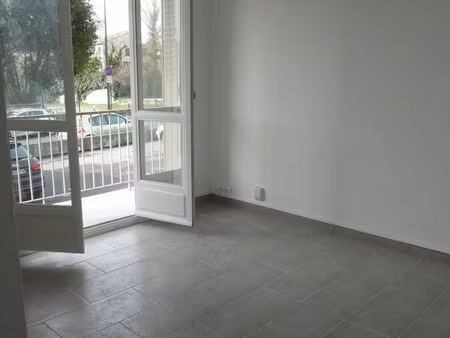 appartement t2 chateauvert