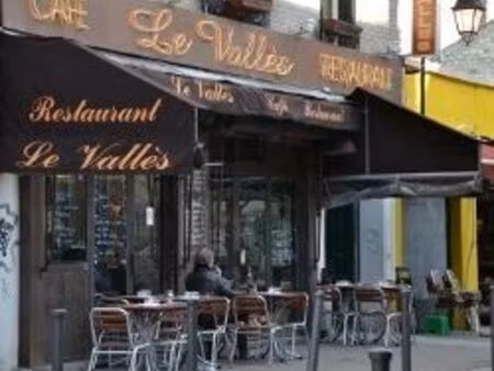 salon de chicha -bar -restaurant avec terrasse. saint ouen (93)