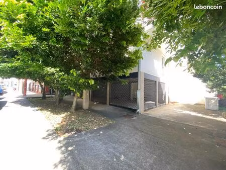 local commercial 98 m² sainte-marie