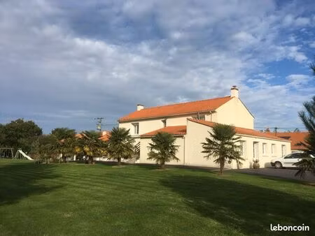 maison lac étang