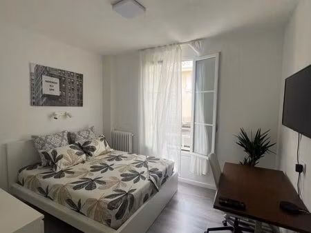 studio meublé rénové colombes
