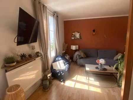 charmant duplex la varenne st hilaire
