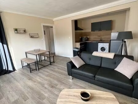 t2 meublé + garage et balcon iut