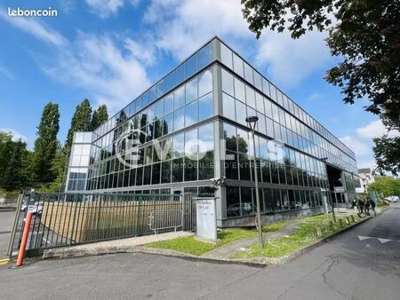 bureaux 250 m²