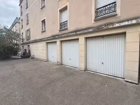 parking/box 15 m² limeil brevannes