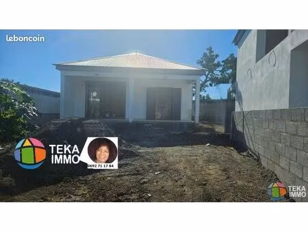 local commercial 65 m²