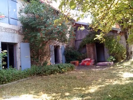 belle petite ferme cosy en cœur de village