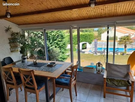 maison 4 chambres avec piscine