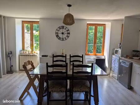 a louer maison de village