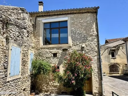 maison de village 3 pièces 70 m²