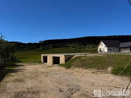 terrain 1 636 m² arc sous cicon