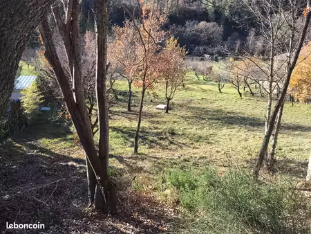 terrain à bâtir de 3230 m2 buis-les-baronnies