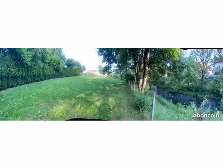 terrain constructible d’un peu plus de 6 ares sur la commune de la rivière drugeon