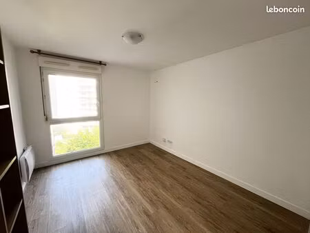 studio 1 pièce 18 m²