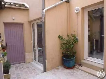 loue duplex avec courette dans nogent centre