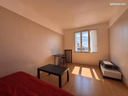 studio 1 pièce 24 m²