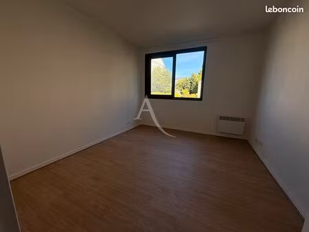 studio 1 pièce 19 m²