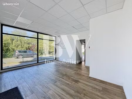local commercial 65 m² guipavas