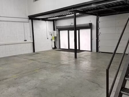 gennevilliers/ villeneuve la garenne local d'activité 140m² a louer 92