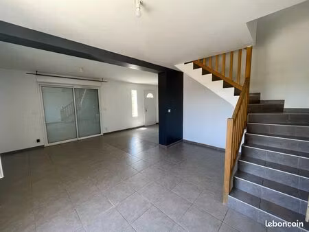 à louer maison t4 avec garage
