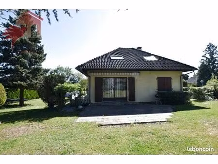 maison 8 pièces 155 m²