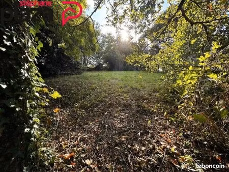 terrain 1606 m² locronan
