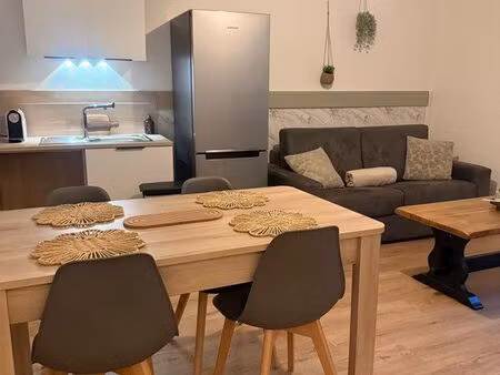 t2 meublé de 55 m² plein centre-ville historique