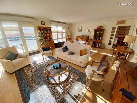 très bel et grand appartement 123m2 à louer en meublé