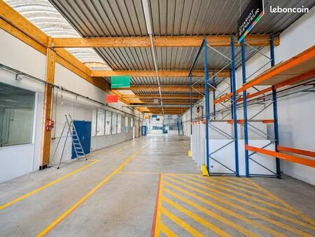 local bureaux 1 420 m²
