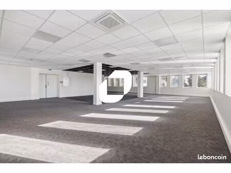 bureaux 286 m²