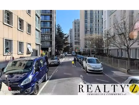 local commercial 1 270 m²