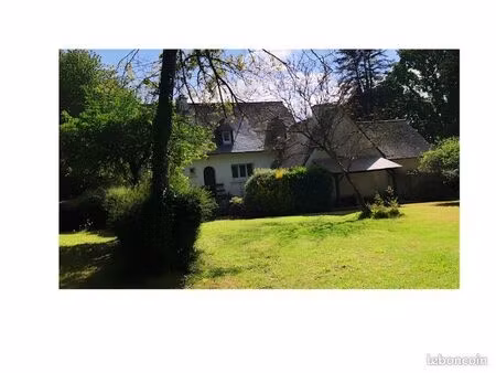 maison à l'orée de la forêt