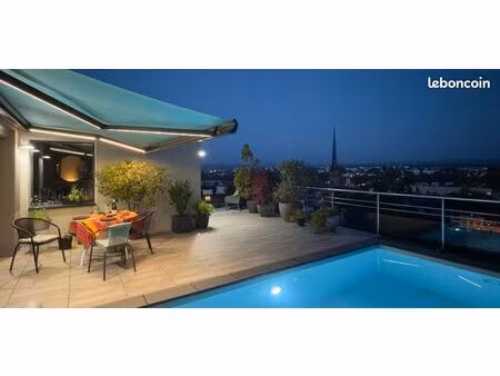maison architecte 195m² (dont 57m² rez-de-jardin aménagé) piscine vue panoramique — montbé