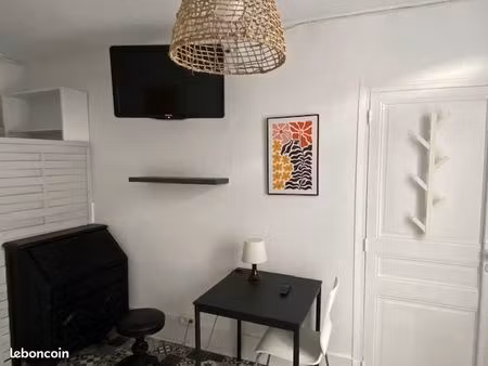 chambre pour une étudiante ou pour un étudiant en centre ville de beaune