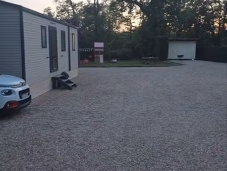 terrain de loisirs avec mobil home 2023