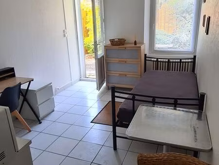 studio meublé centre montaigu proche gare