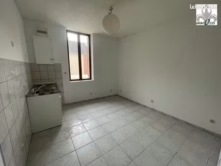 studio 1 pièce 14 m²