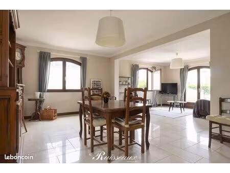 maison 5 pièces 184 m²